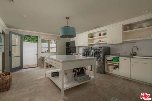 1475 E Mountain Drive, Santa Barbara, CA 93108