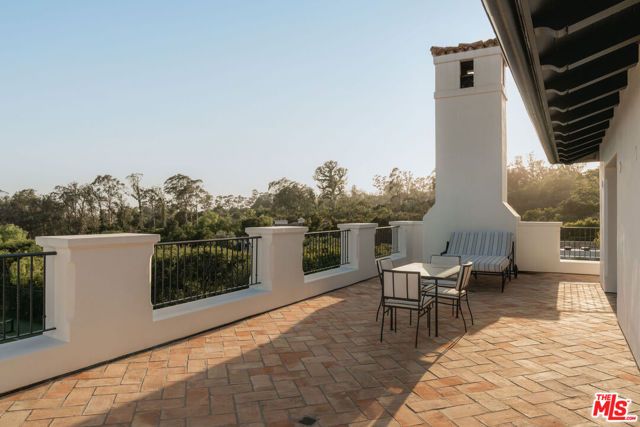 1475 E Mountain Drive, Santa Barbara, CA 93108