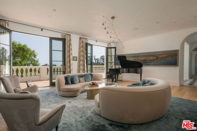 1475 E Mountain Drive, Santa Barbara, CA 93108