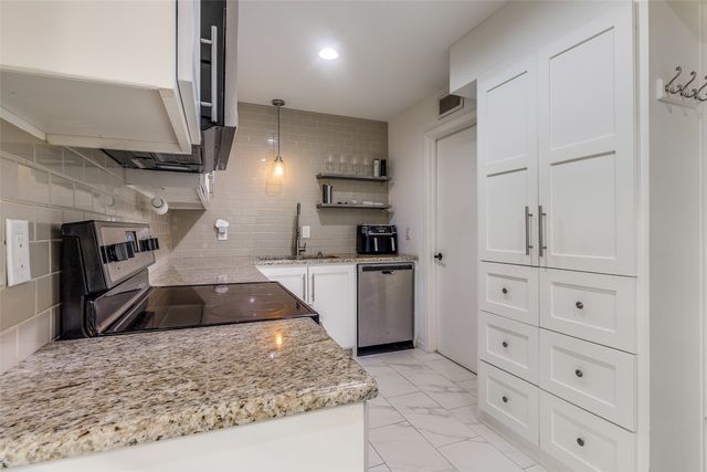 7618 Pebblestone Drive, Dallas, TX 75230