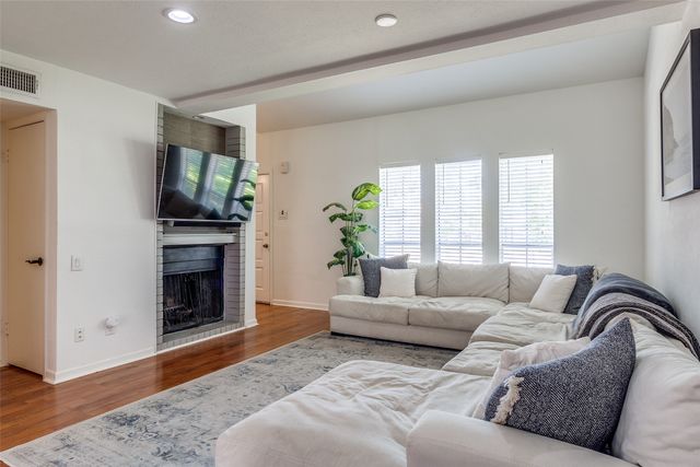 7618 Pebblestone Drive, Dallas, TX 75230