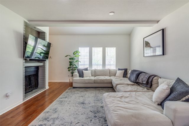 7618 Pebblestone Drive, Dallas, TX 75230