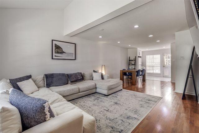 7618 Pebblestone Drive, Dallas, TX 75230