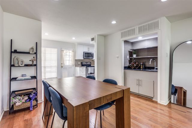 7618 Pebblestone Drive, Dallas, TX 75230