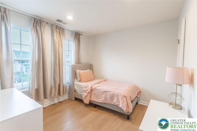 1155 Westminster Drive, Upper Macungie Twp, PA 18031