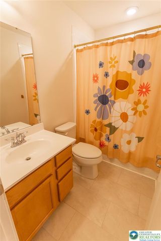 1155 Westminster Drive, Upper Macungie Twp, PA 18031