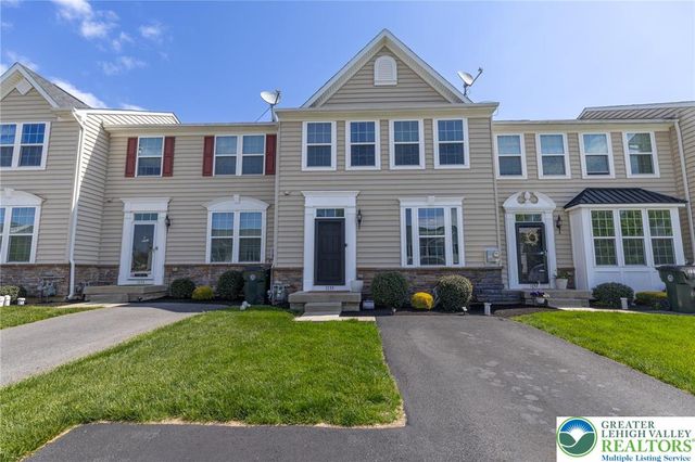 1155 Westminster Drive, Upper Macungie Twp, PA 18031