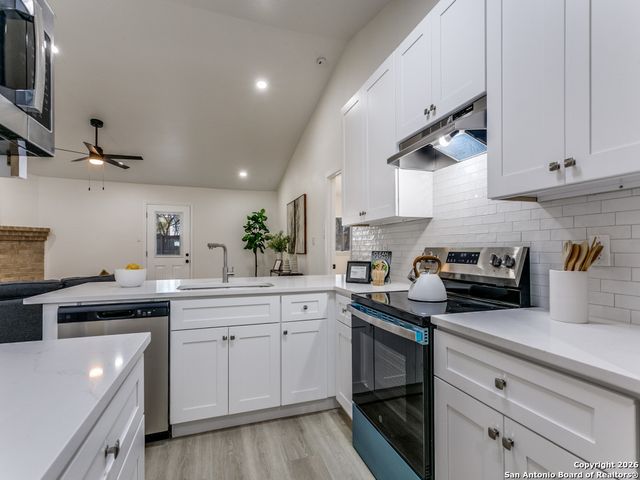 13910 Crested Creek, San Antonio, TX 78217