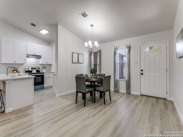 13910 Crested Creek, San Antonio, TX 78217