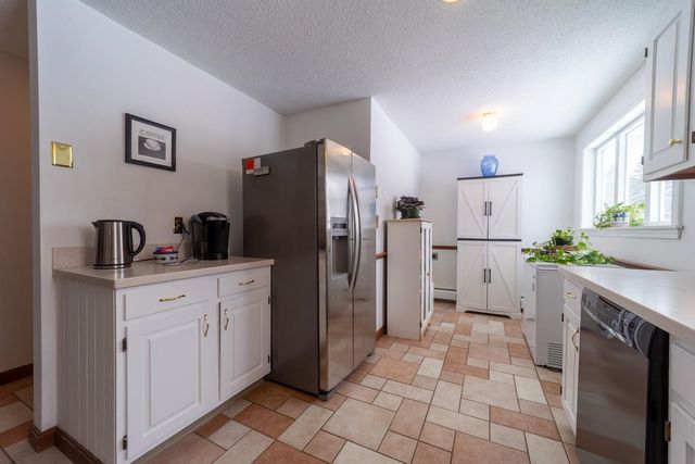 5 Cross Road, Hebron, NH 03241