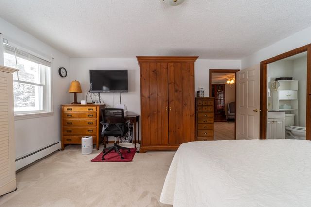 5 Cross Road, Hebron, NH 03241