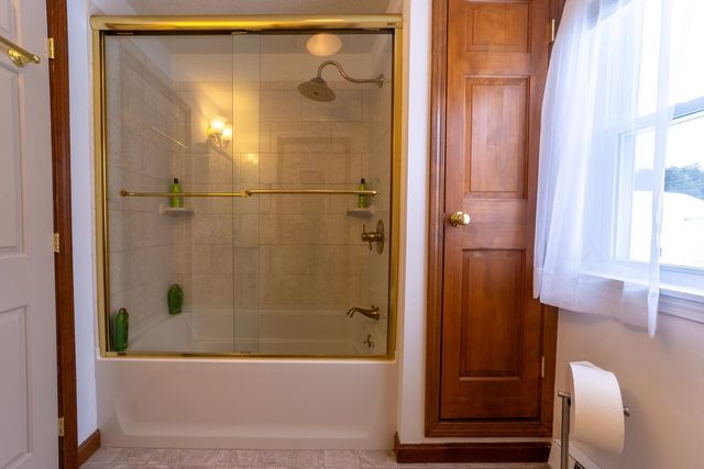 5 Cross Road, Hebron, NH 03241