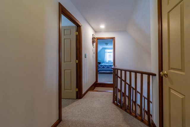 5 Cross Road, Hebron, NH 03241