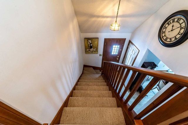 5 Cross Road, Hebron, NH 03241