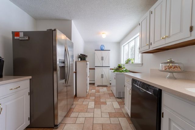 5 Cross Road, Hebron, NH 03241