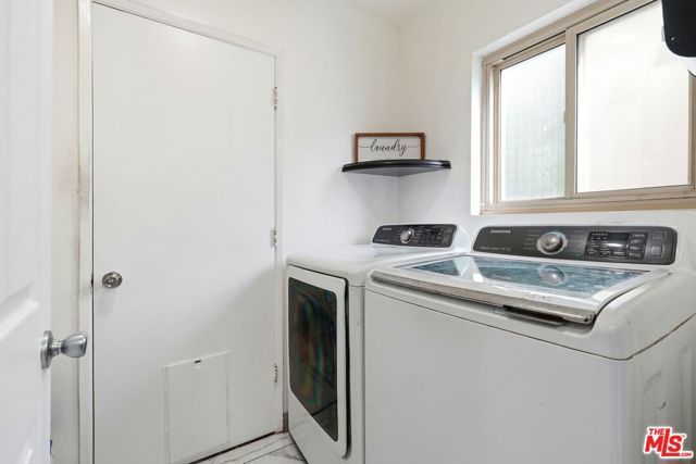 18720 Chase Street, Northridge (los Angeles), CA 91324