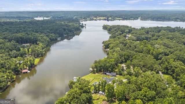 7598 Lakewood Drive, Macon, GA 31220
