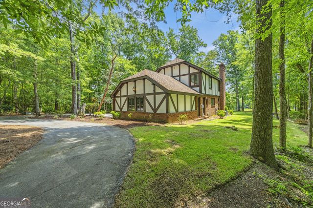 7598 Lakewood Drive, Macon, GA 31220