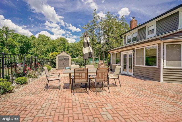 1024 OXMEAD, Eastampton, NJ 08060