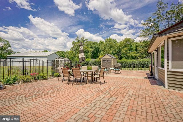 1024 OXMEAD, Eastampton, NJ 08060