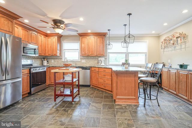 1024 OXMEAD, Eastampton, NJ 08060