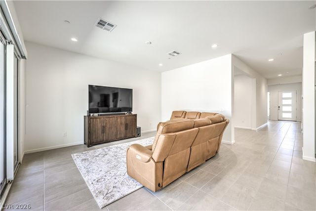10220 MEANDERING DELL Avenue, Las Vegas, NV 89166