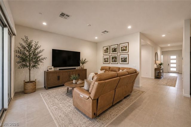 10220 MEANDERING DELL Avenue, Las Vegas, NV 89166