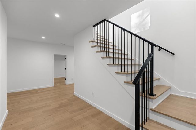 3293 Lenox Place NE, Atlanta, GA 30324