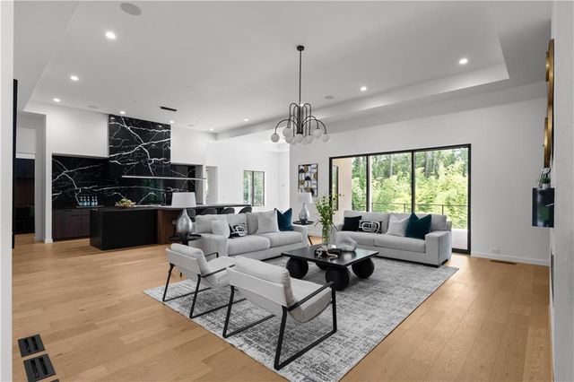 3293 Lenox Place NE, Atlanta, GA 30324