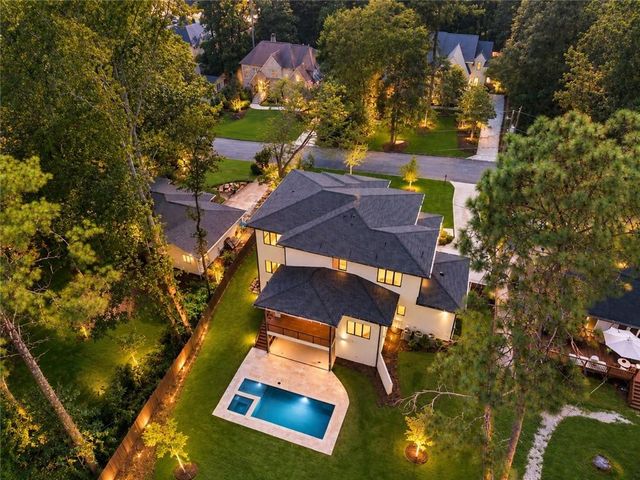 3293 Lenox Place NE, Atlanta, GA 30324
