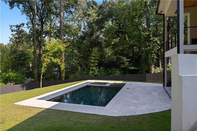 3293 Lenox Place NE, Atlanta, GA 30324