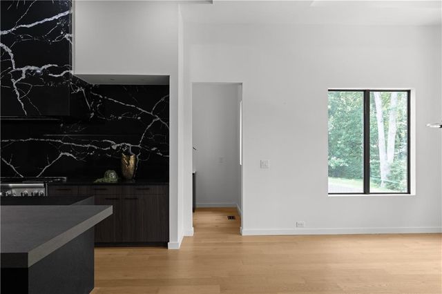 3293 Lenox Place NE, Atlanta, GA 30324
