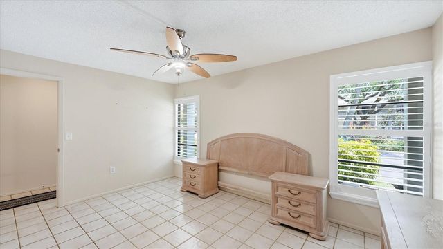 3025 QUAIL HOLLOW 17, Sarasota, FL 34235