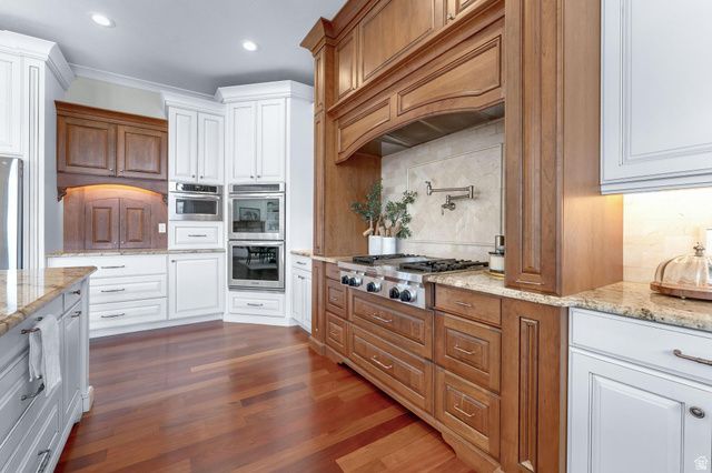 10493 N IVERSON LN, Highland, UT 84003