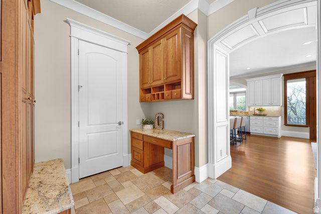 10493 N IVERSON LN, Highland, UT 84003