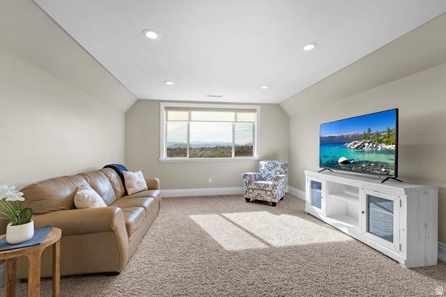 10493 N IVERSON LN, Highland, UT 84003