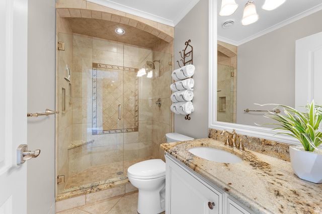 10493 N IVERSON LN, Highland, UT 84003