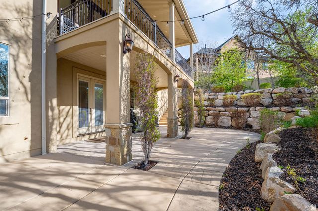 10493 N IVERSON LN, Highland, UT 84003