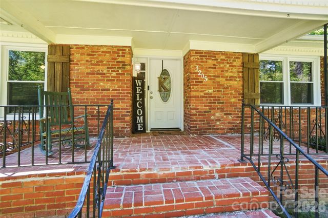 1205 Woodland Avenue, Monroe, NC 28112