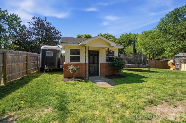 1205 Woodland Avenue, Monroe, NC 28112