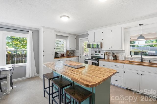 1205 Woodland Avenue, Monroe, NC 28112