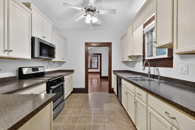 1022 N DONNELLY STREET, Mount Dora, FL 32757