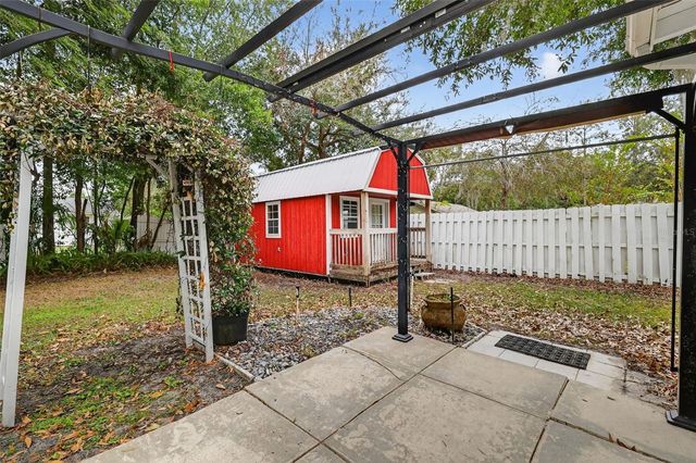 1022 N DONNELLY STREET, Mount Dora, FL 32757