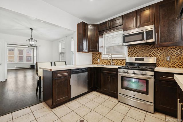 46 Benedict Avenue, Valley Stream, NY 11580