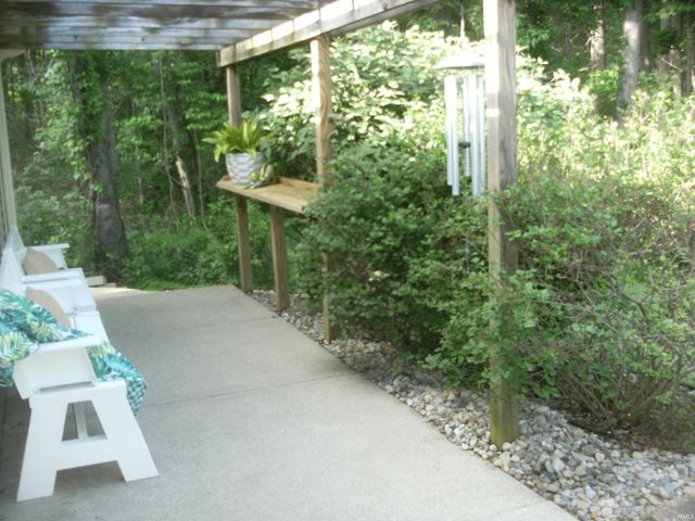 2241 S Bent Tree Drive, Bloomington, IN 47401