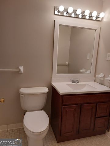 710 Georgia Avenue, Fayetteville, GA 30214