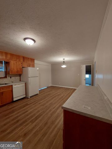 710 Georgia Avenue, Fayetteville, GA 30214