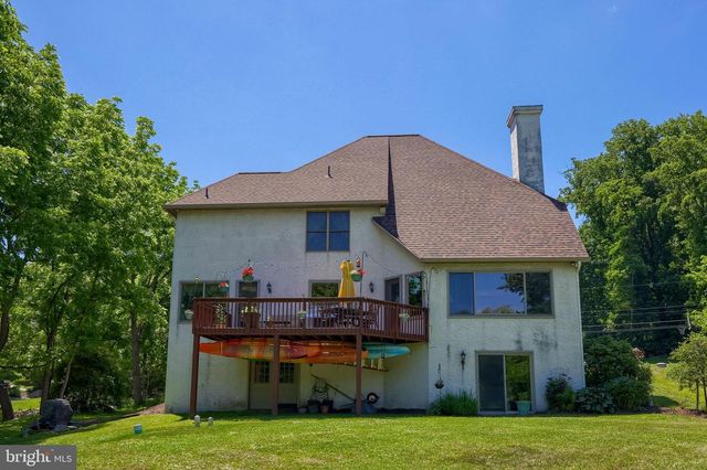 2813 SPRING VALLEY RD, Lancaster, PA 17601