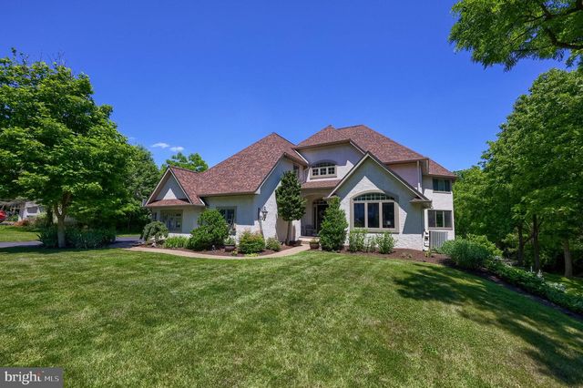 2813 SPRING VALLEY RD, Lancaster, PA 17601