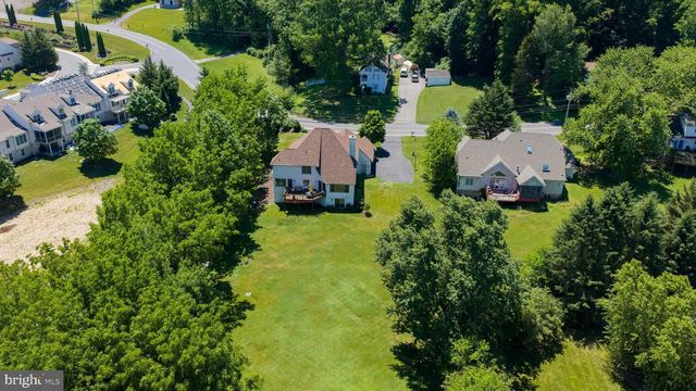 2813 SPRING VALLEY RD, Lancaster, PA 17601